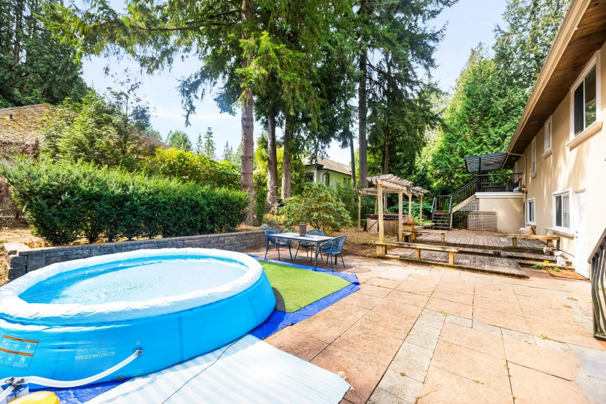 Basement Recreation Room Photo of 13788 32 Avenue, Surrey, BC