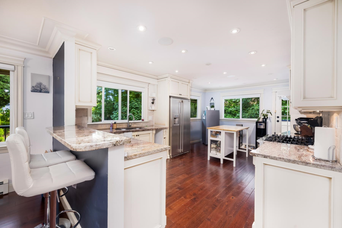 Family Room Photo of 13788 32 Avenue, Surrey, BC