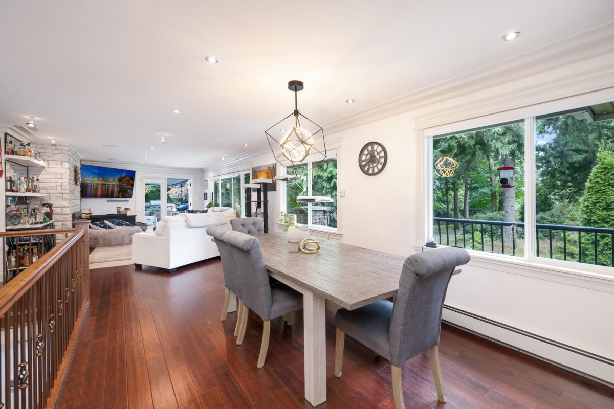 Kitchen Island Photo of 13788 32 Avenue, Surrey, BC