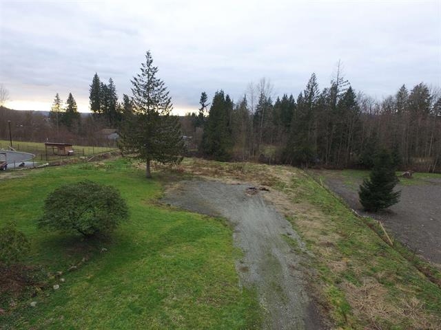 Front Yard Photo of 10053 Wolfe Street, Mission, BC