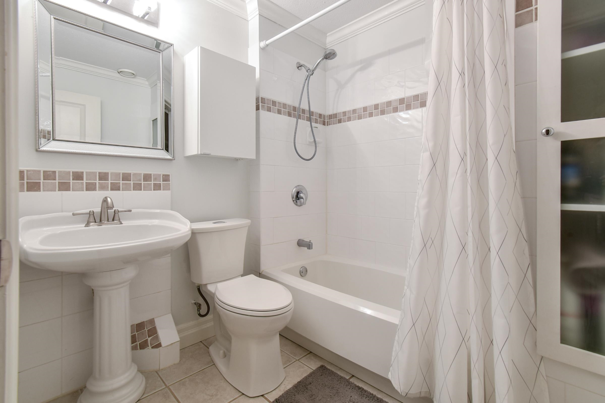 Hallway Photo of 57 17097 64 Avenue, Surrey, BC