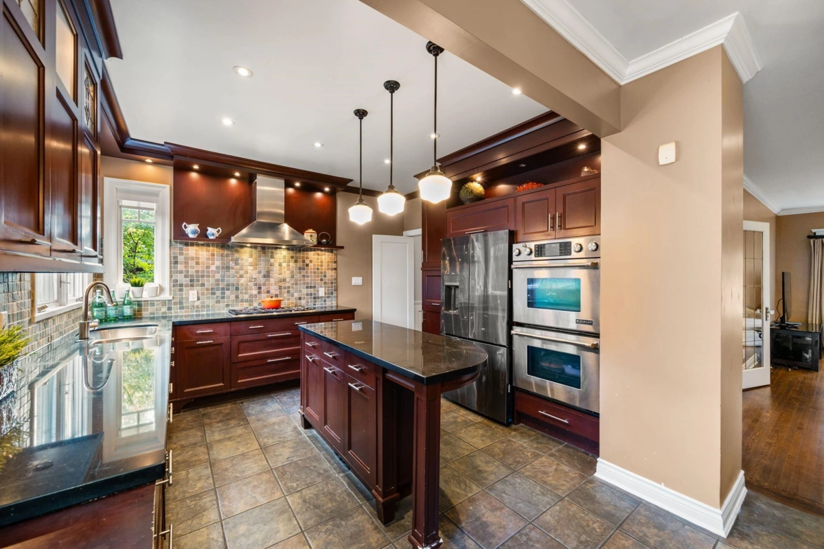 Primary Bedroom Photo of 6050 Athlone Street, Vancouver, BC