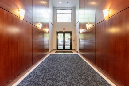 415 6888 Southpoint Drive, Burnaby, BC, Burnaby — Apartment/Condo for sale