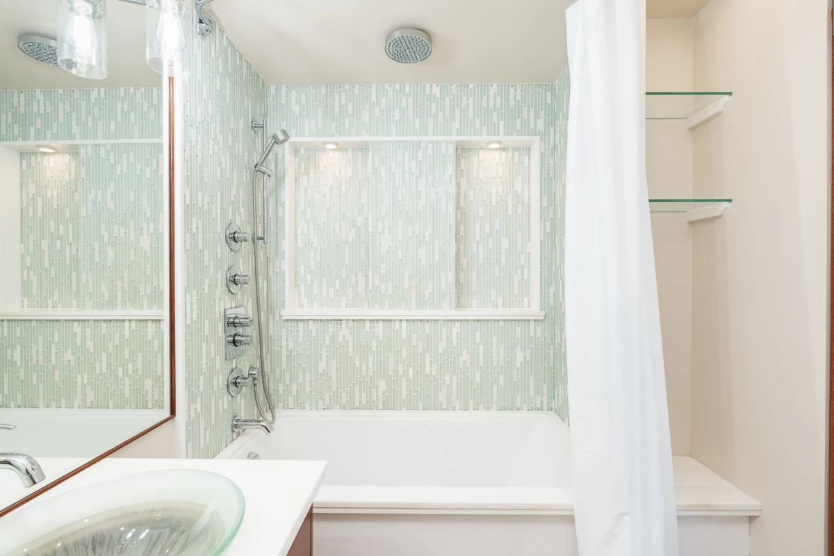 Bedroom 4 Photo of 103 2108 Argyle Avenue, West Vancouver, BC