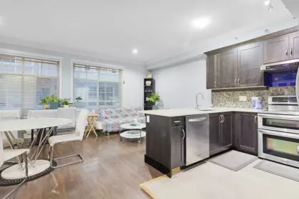 35 12775 63 Avenue, Surrey, BC, Surrey — Townhouse for sale
