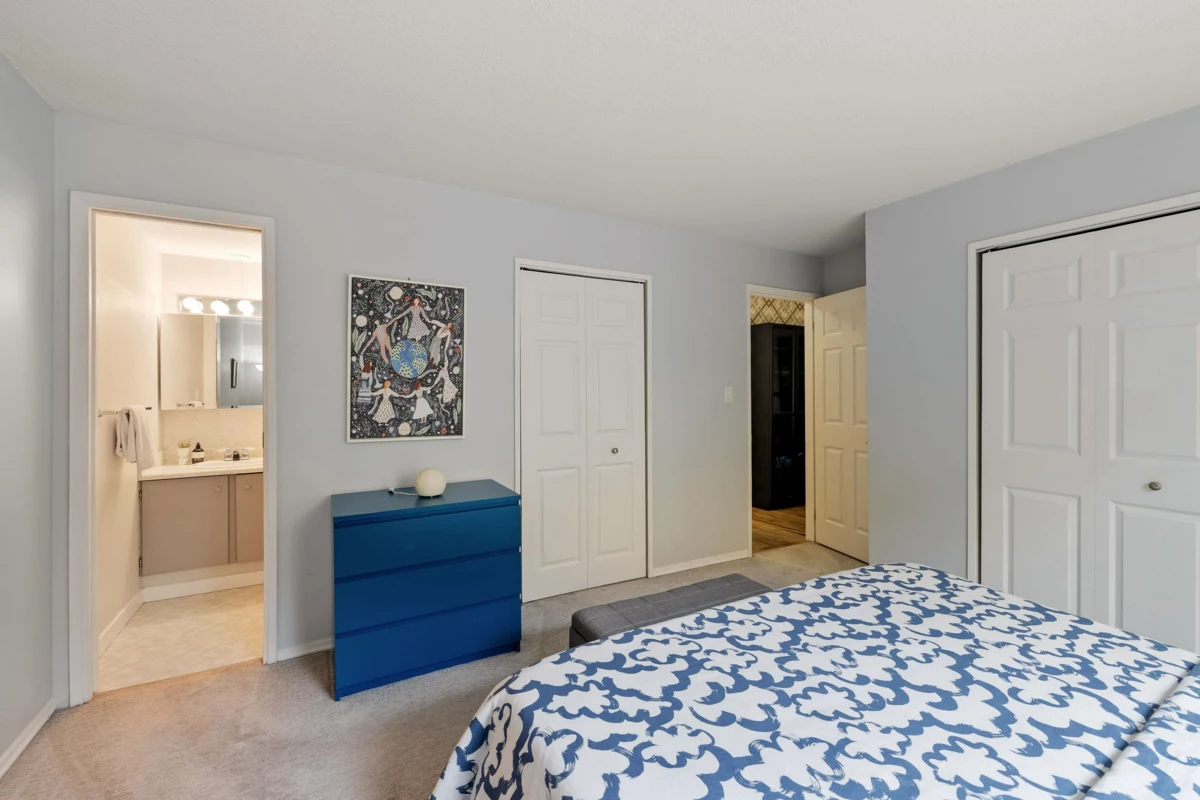 Bedroom 4 Photo of 206 15010 Roper Avenue, White Rock, BC