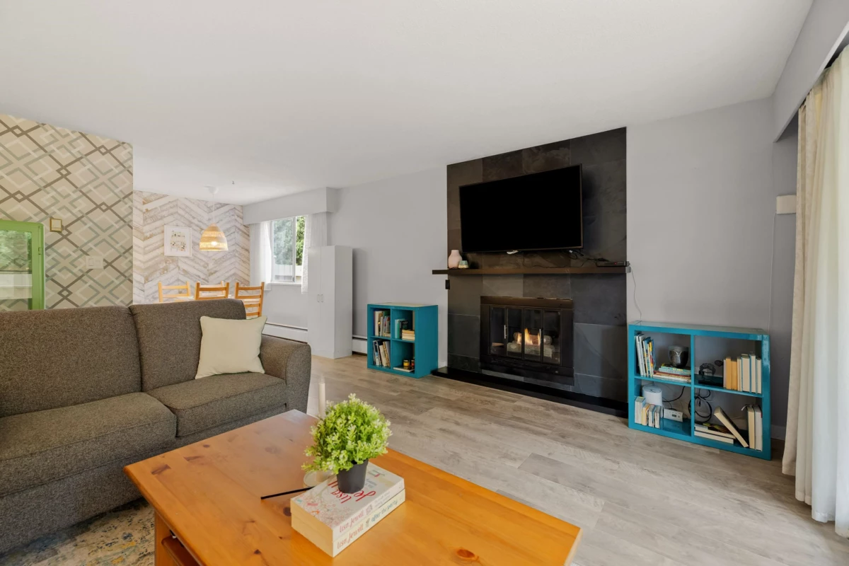 Pantry Photo of 206 15010 Roper Avenue, White Rock, BC