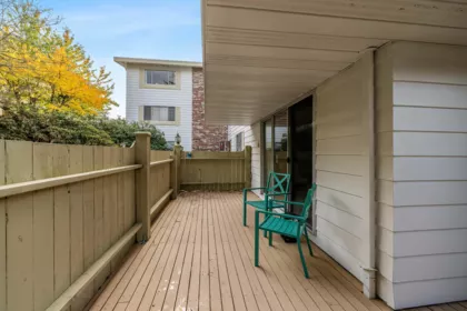 Mudroom Photo of 206 15010 Roper Avenue, White Rock, BC