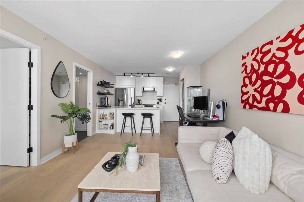 Dining Area Photo of 2308 928 Homer Street, Vancouver, BC