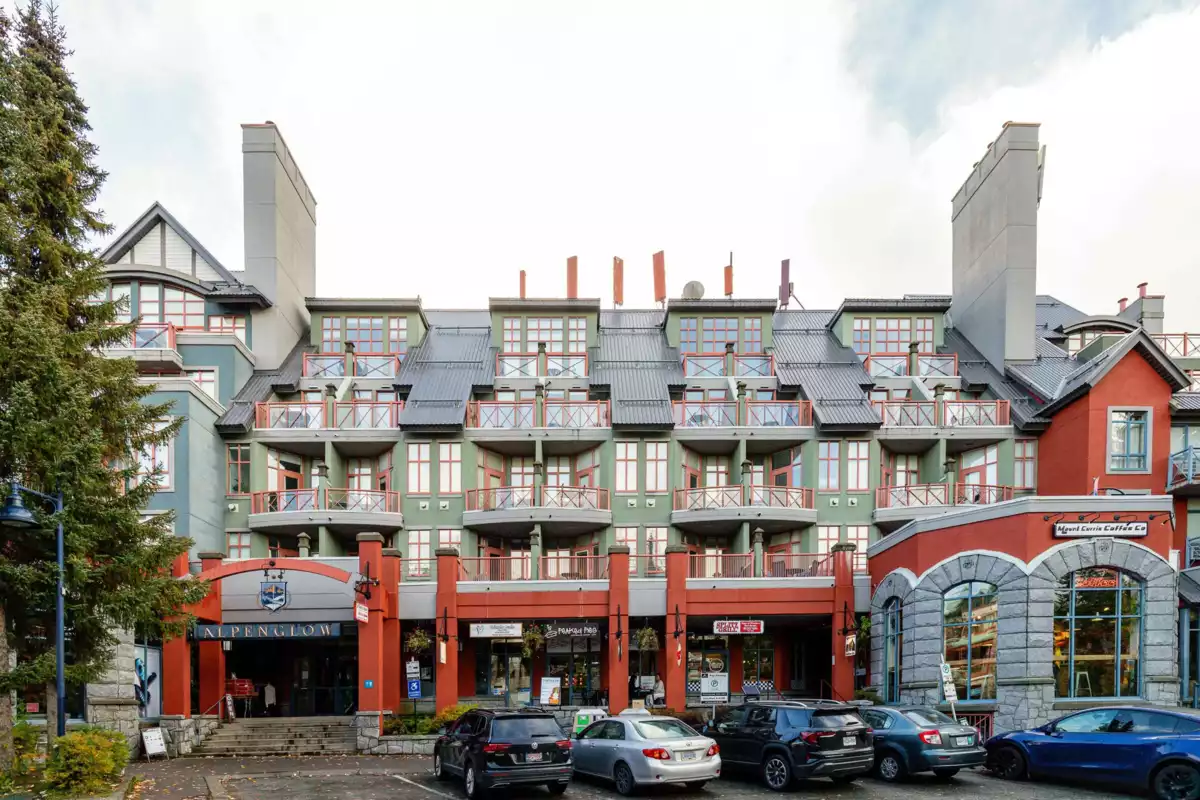 Guest Bathroom Photo of 419 4369 Main Street, Whistler, BC