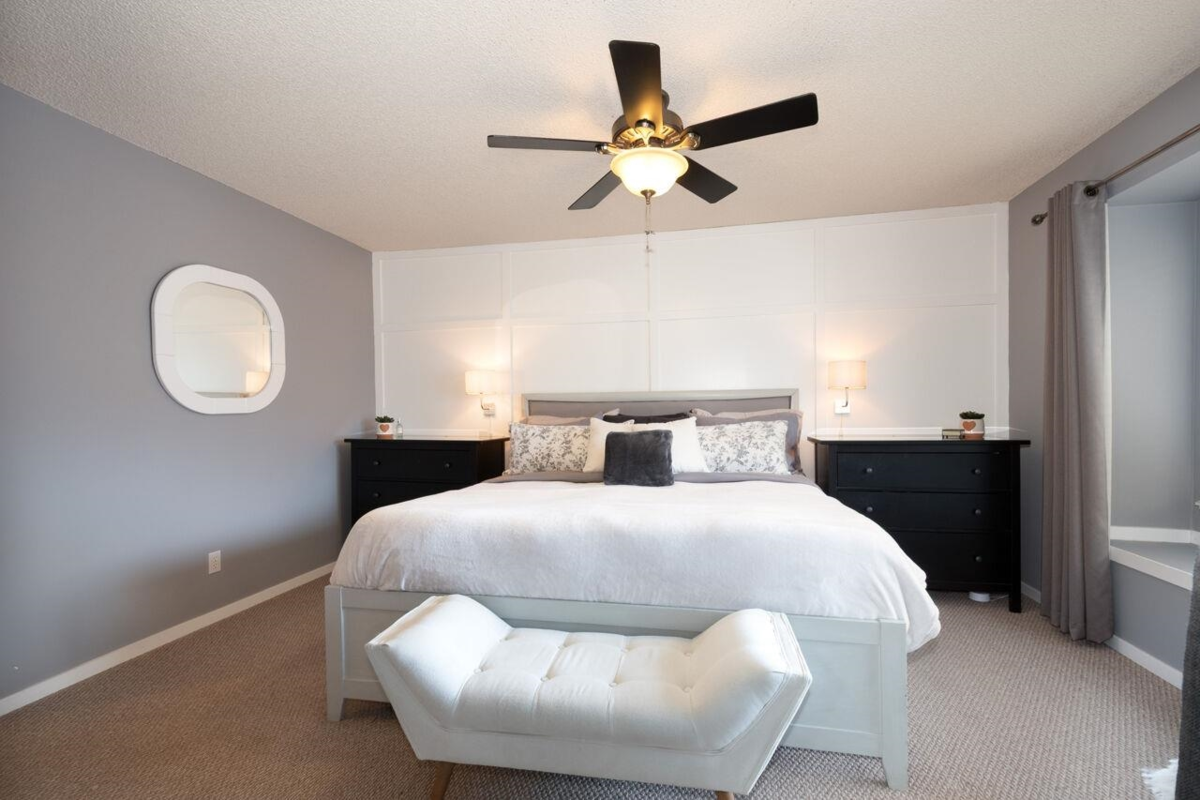 Laundry Room Photo of 829 Roche Point Drive, North Vancouver, BC