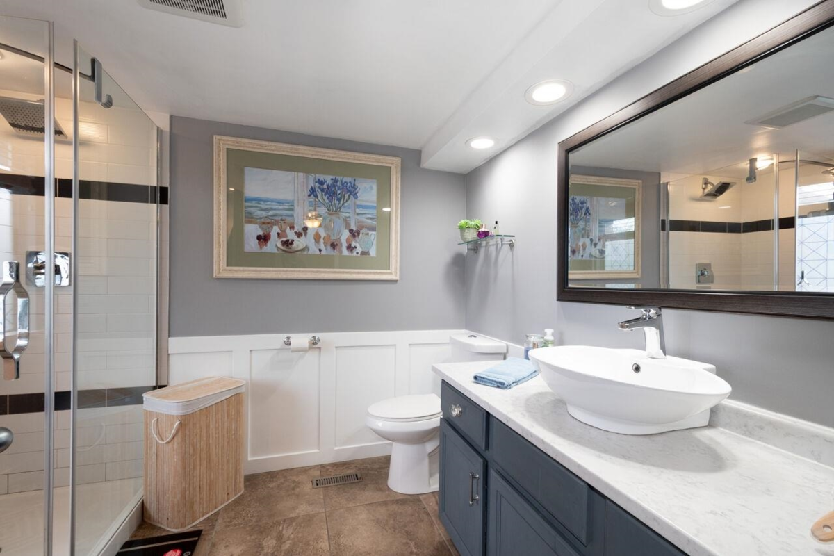 Mudroom Photo of 829 Roche Point Drive, North Vancouver, BC