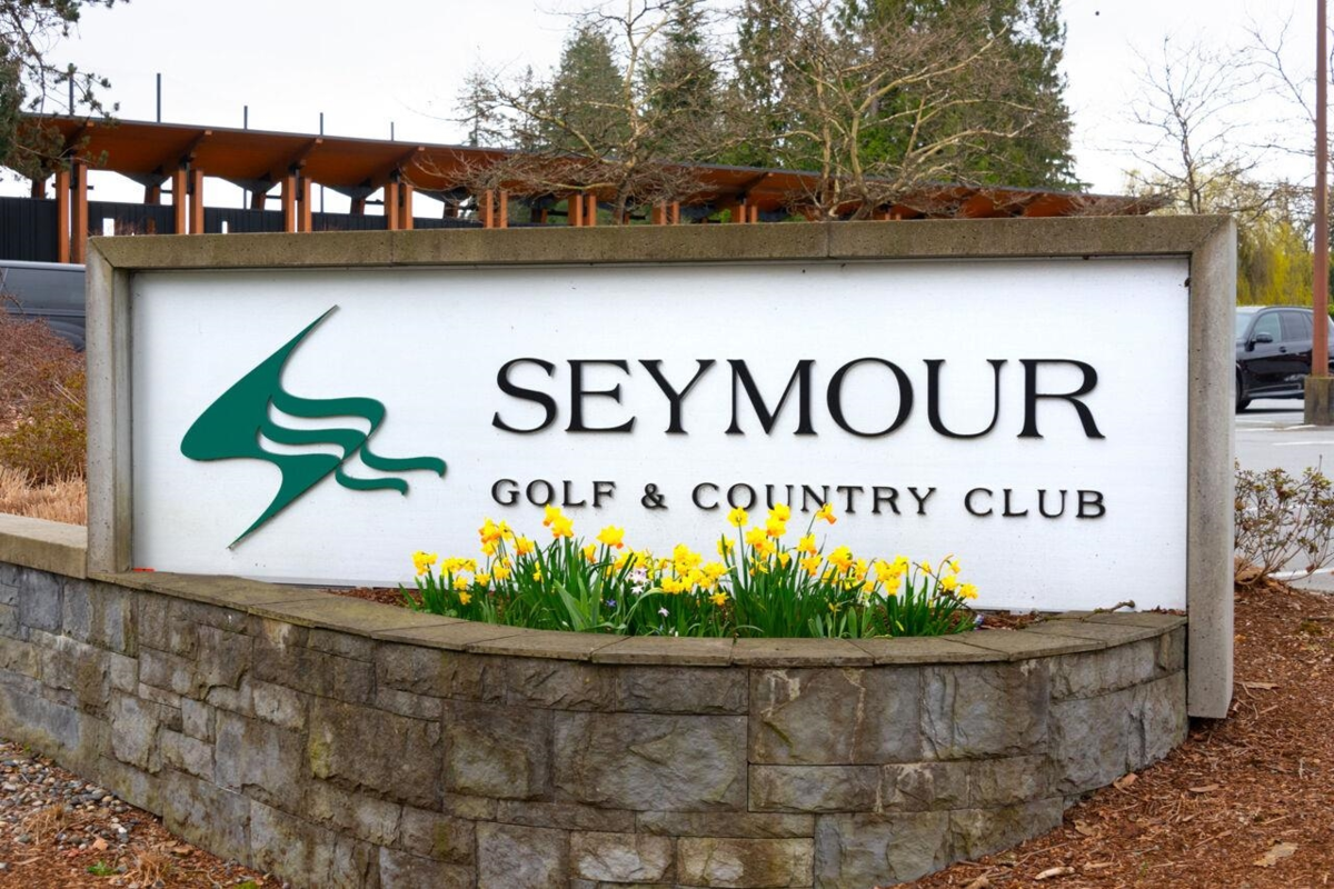 Outdoor Kitchen Photo of 829 Roche Point Drive, North Vancouver, BC