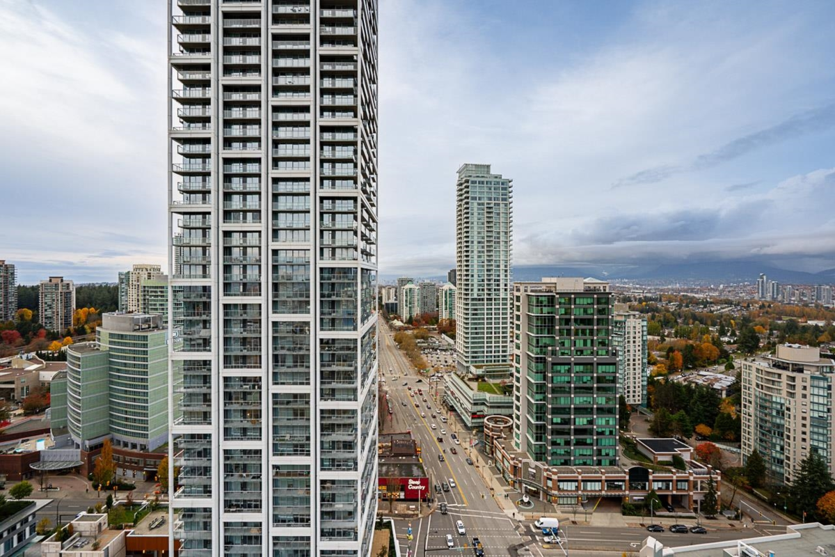 Entry Foyer Photo of 2802 4688 Kingsway, Burnaby, BC