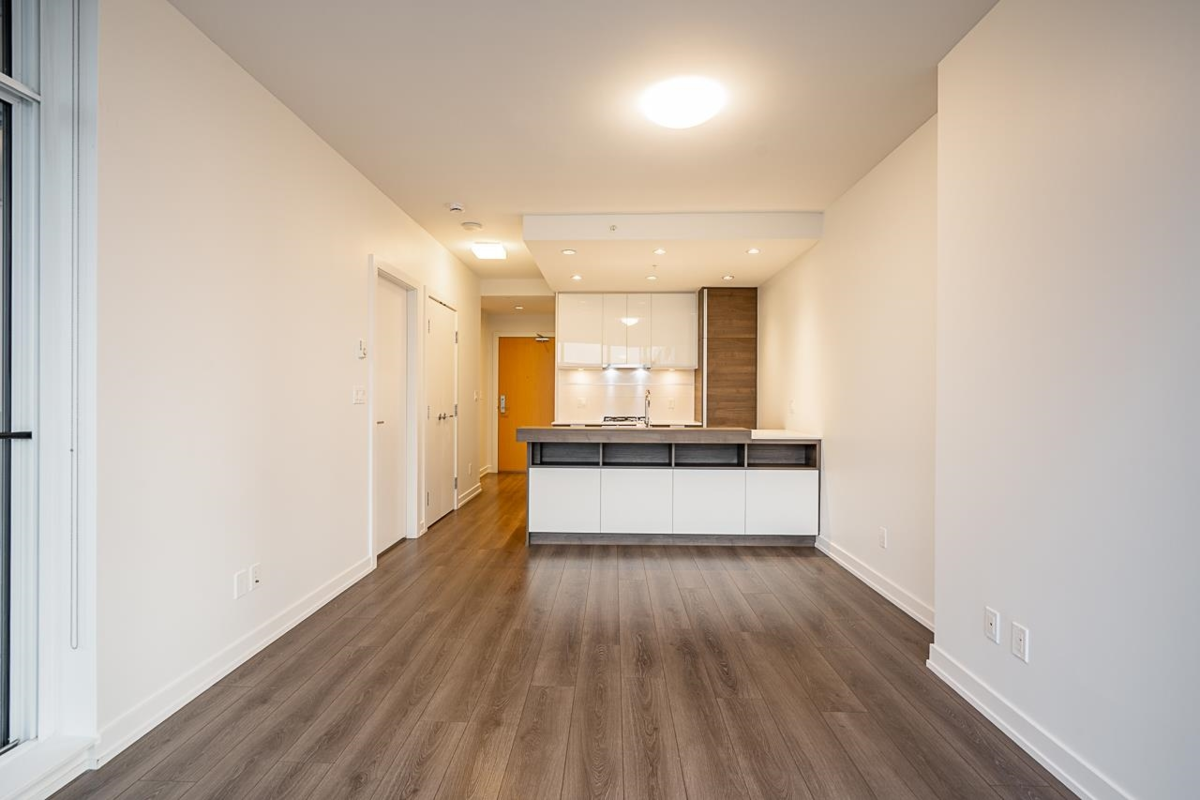 Kitchen Island Photo of 2802 4688 Kingsway, Burnaby, BC