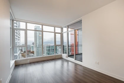 2802 4688 Kingsway, Burnaby, BC, Burnaby — Apartment/Condo for sale