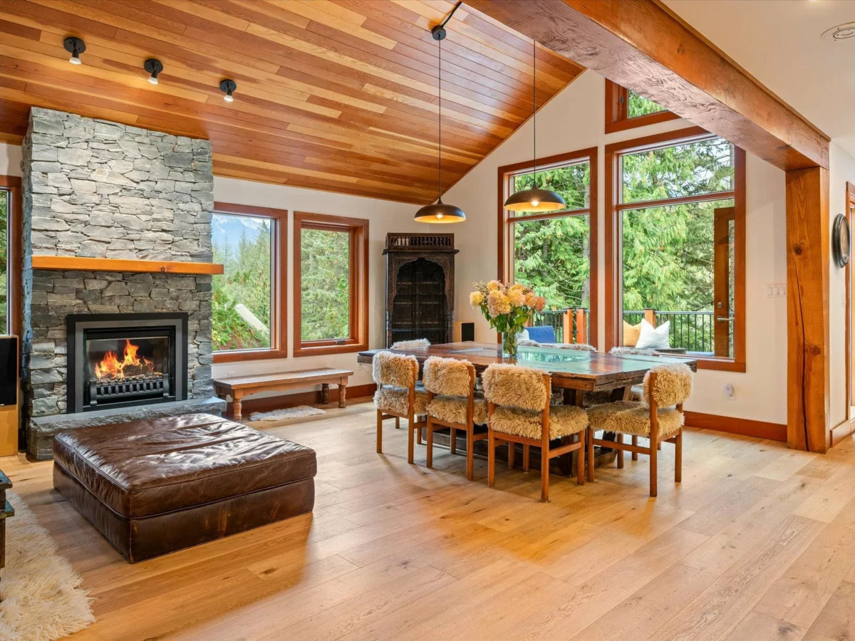 Living Room Photo of 8745 Idylwood Place, Whistler, BC