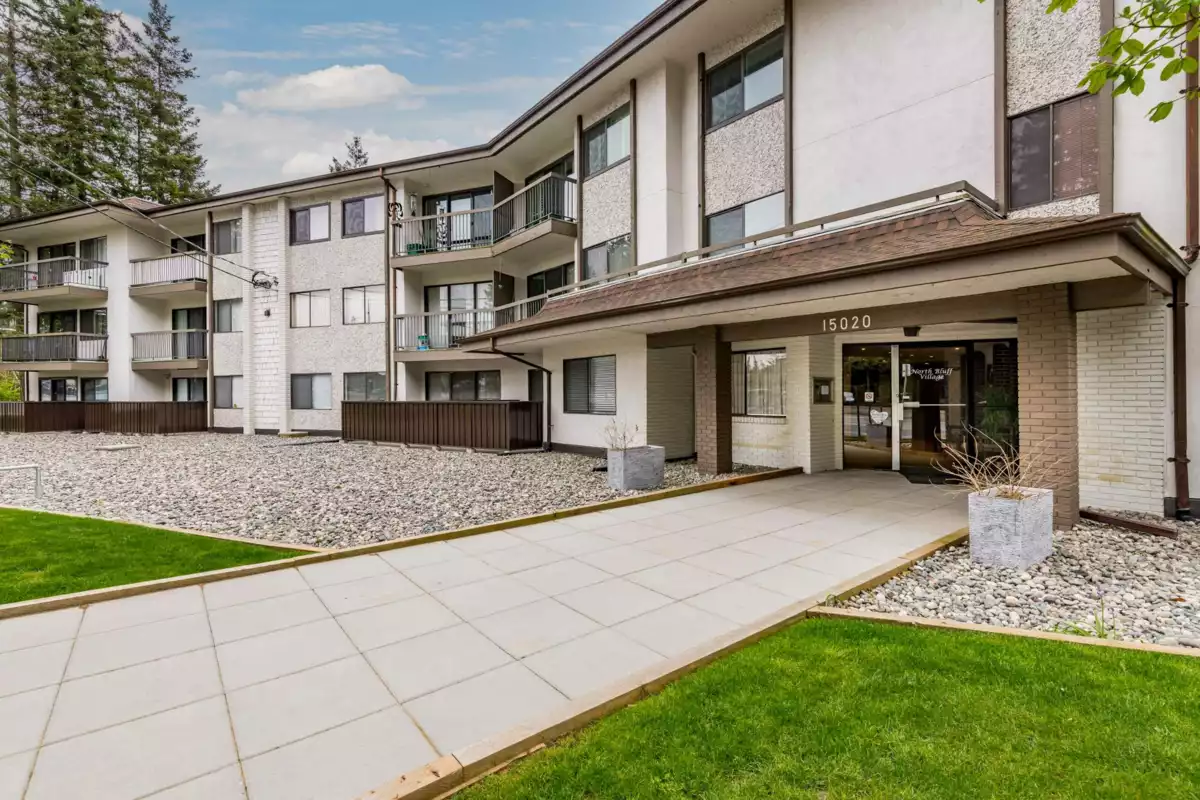 Exterior Rear Photo of 218 15020 North Bluff Road, White Rock, BC