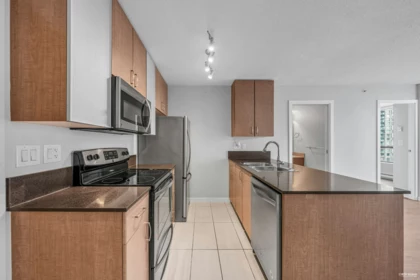 Kitchen Photo of 1703 977 Mainland Street, Vancouver, BC
