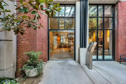 1703 977 Mainland Street, Vancouver, BC