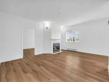 Breakfast Nook Photo of 402 12130 80 Avenue, Surrey, BC