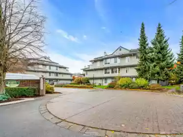 Front Yard Photo of 402 12130 80 Avenue, Surrey, BC