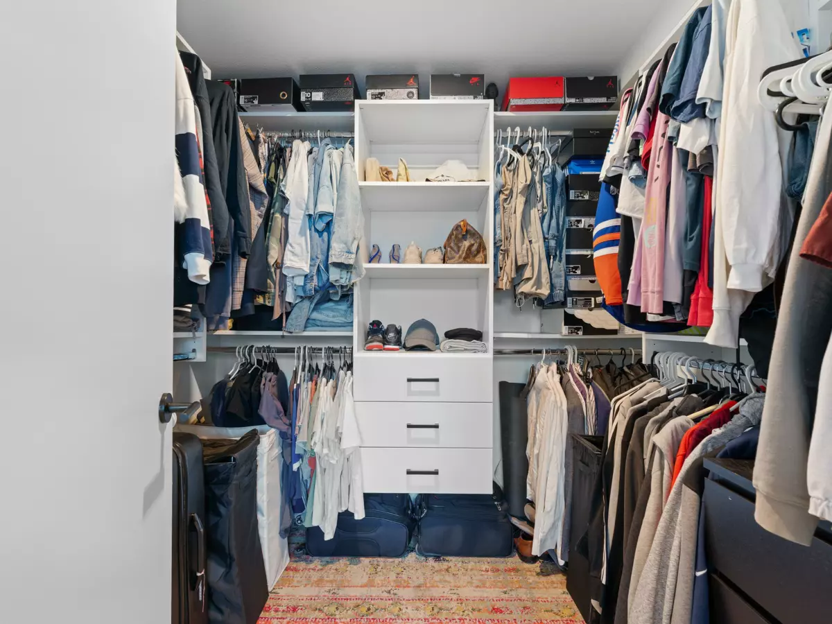 Basement Recreation Room Photo of 5 528 E 2nd Street, North Vancouver, BC