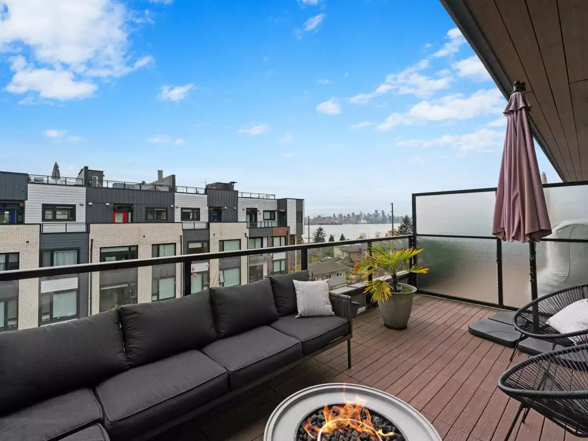 Laundry Room Photo of 5 528 E 2nd Street, North Vancouver, BC
