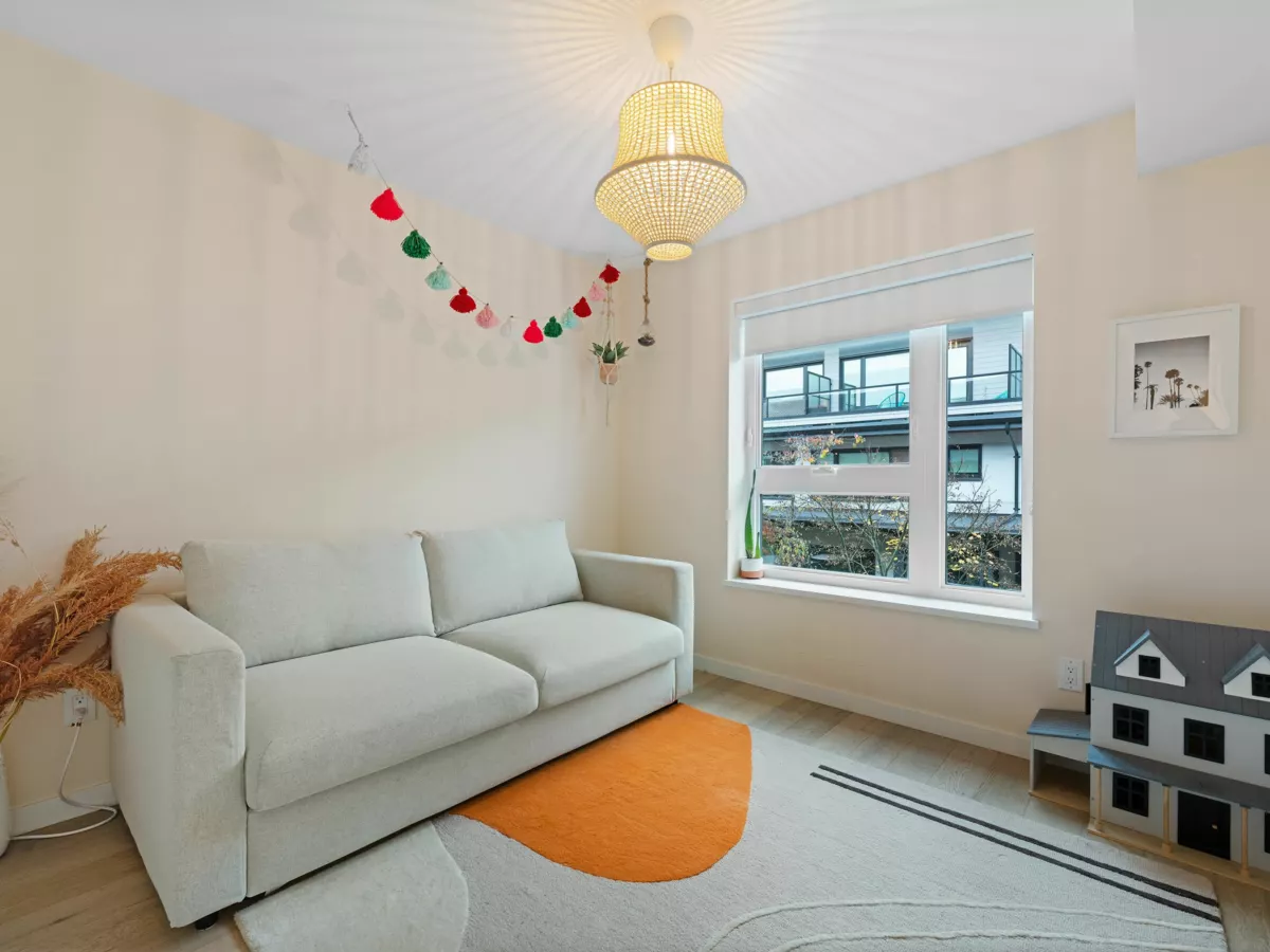 Outdoor Patio Photo of 5 528 E 2nd Street, North Vancouver, BC