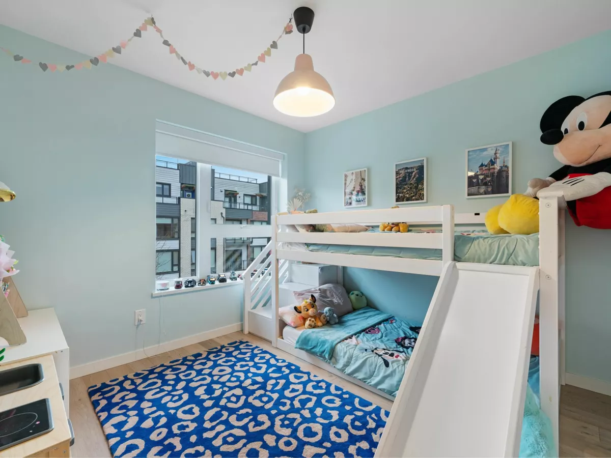 Staircase Photo of 5 528 E 2nd Street, North Vancouver, BC