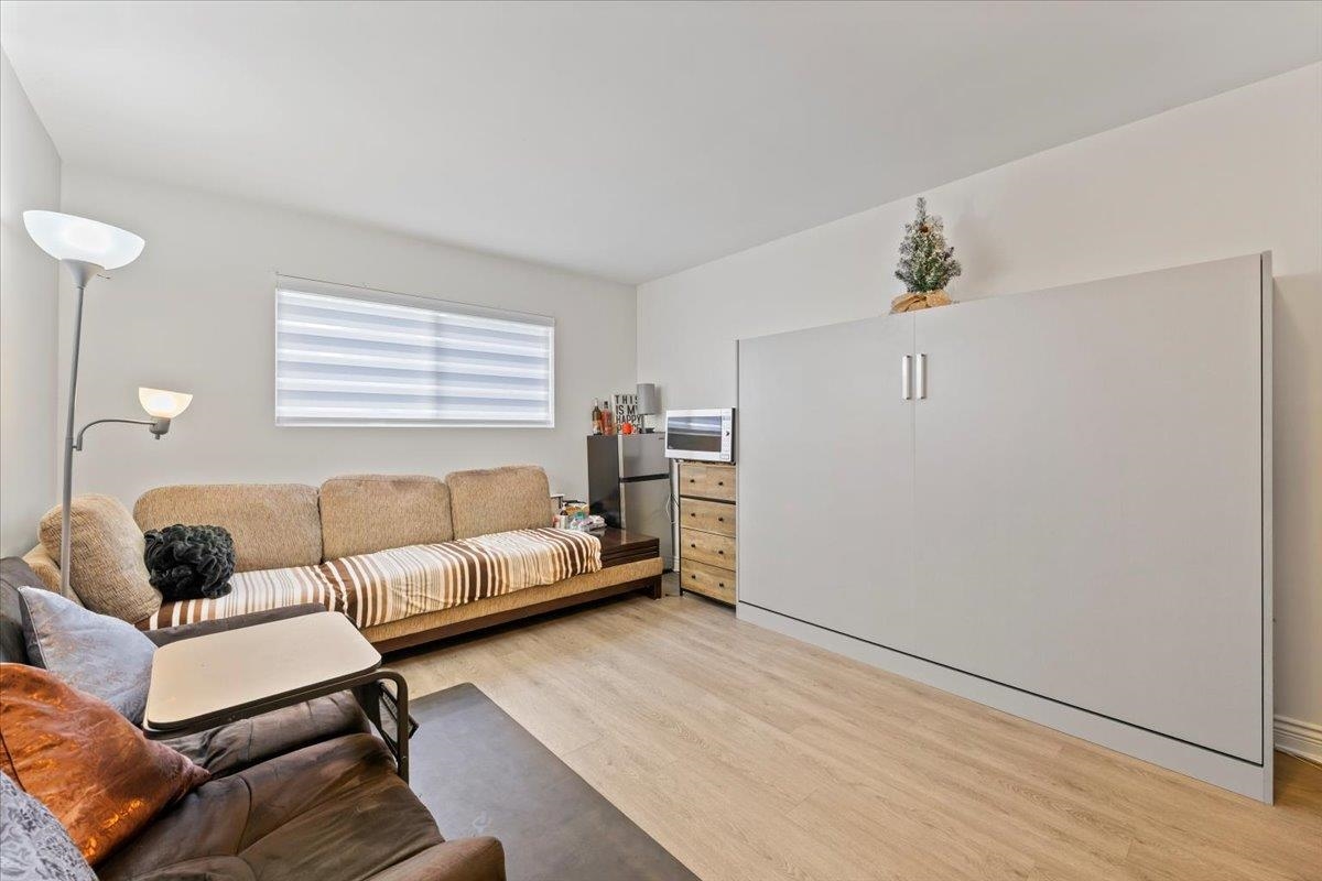 Dining Area Photo of 19412 62 Avenue, Surrey, BC