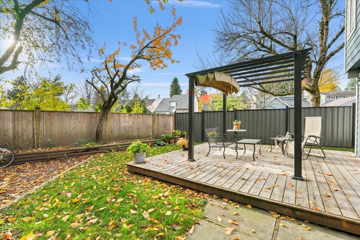 Garage Interior Photo of 19412 62 Avenue, Surrey, BC