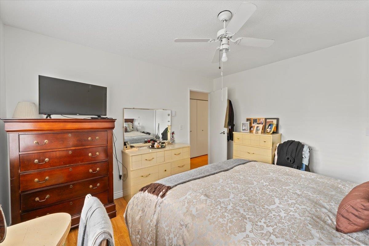 Guest Bathroom Photo of 19412 62 Avenue, Surrey, BC