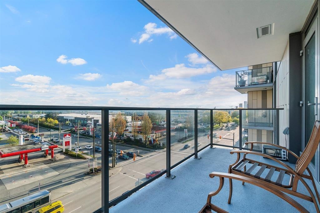 Walk-In Closet Photo of 502 8188 Fraser Street, Vancouver, BC