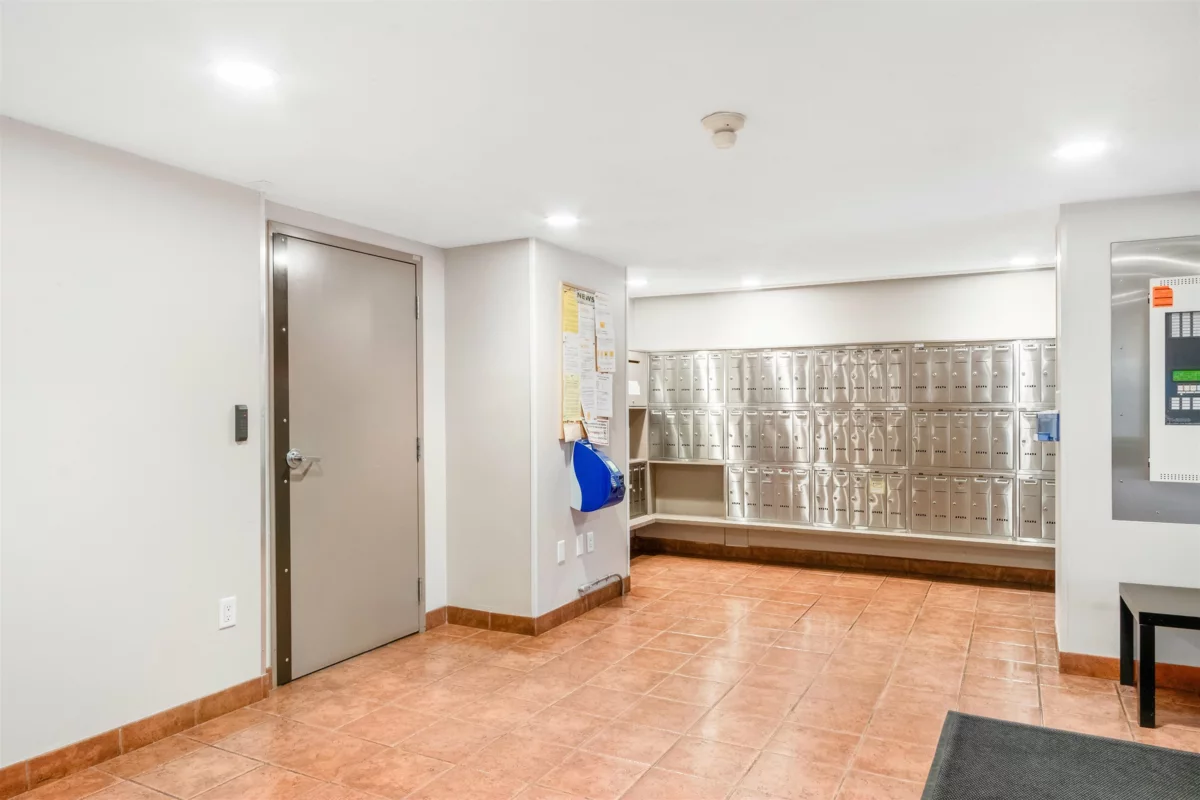 Basement Recreation Room Photo of 324 4373 Halifax Street, Burnaby, BC