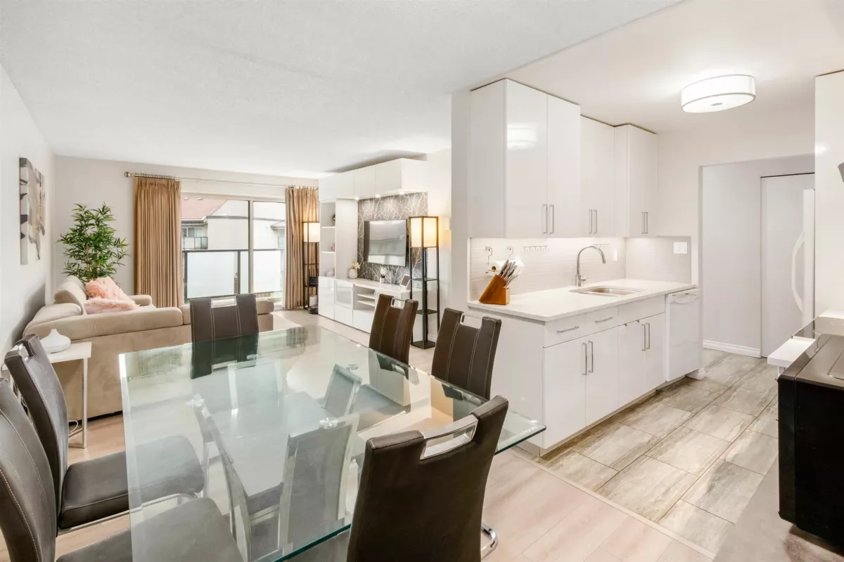 Dining Area Photo of 324 4373 Halifax Street, Burnaby, BC