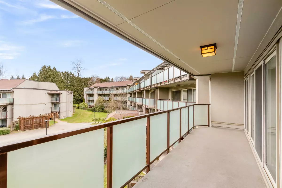 Family Room Photo of 324 4373 Halifax Street, Burnaby, BC