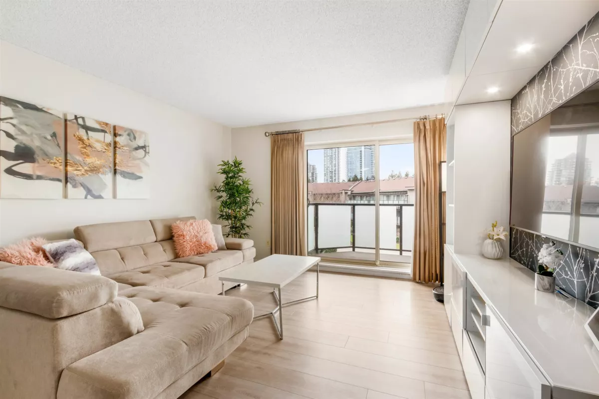 Pantry Photo of 324 4373 Halifax Street, Burnaby, BC