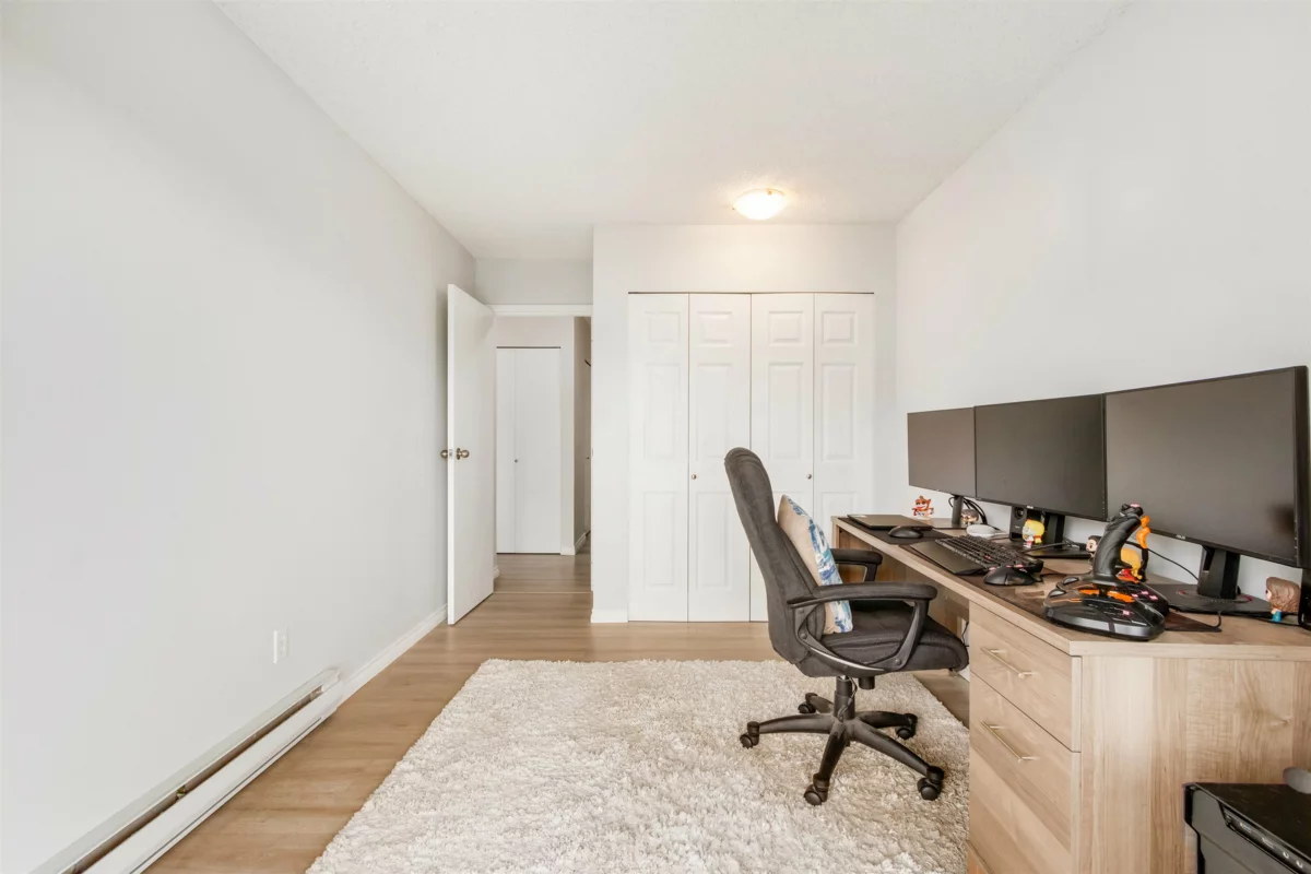 Powder Room Photo of 324 4373 Halifax Street, Burnaby, BC