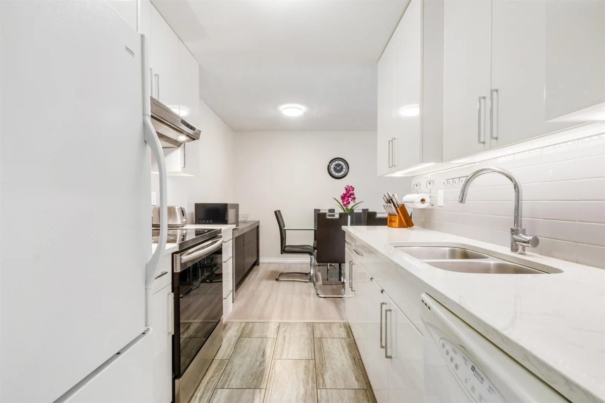 Primary Bedroom Photo of 324 4373 Halifax Street, Burnaby, BC