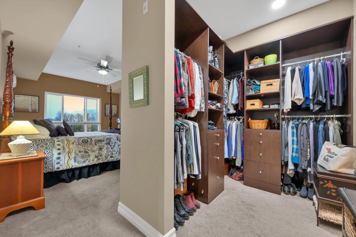 Basement Recreation Room Photo of 205 33755 7 Avenue, Mission, BC