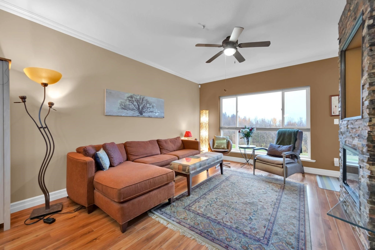 Family Room Photo of 205 33755 7 Avenue, Mission, BC