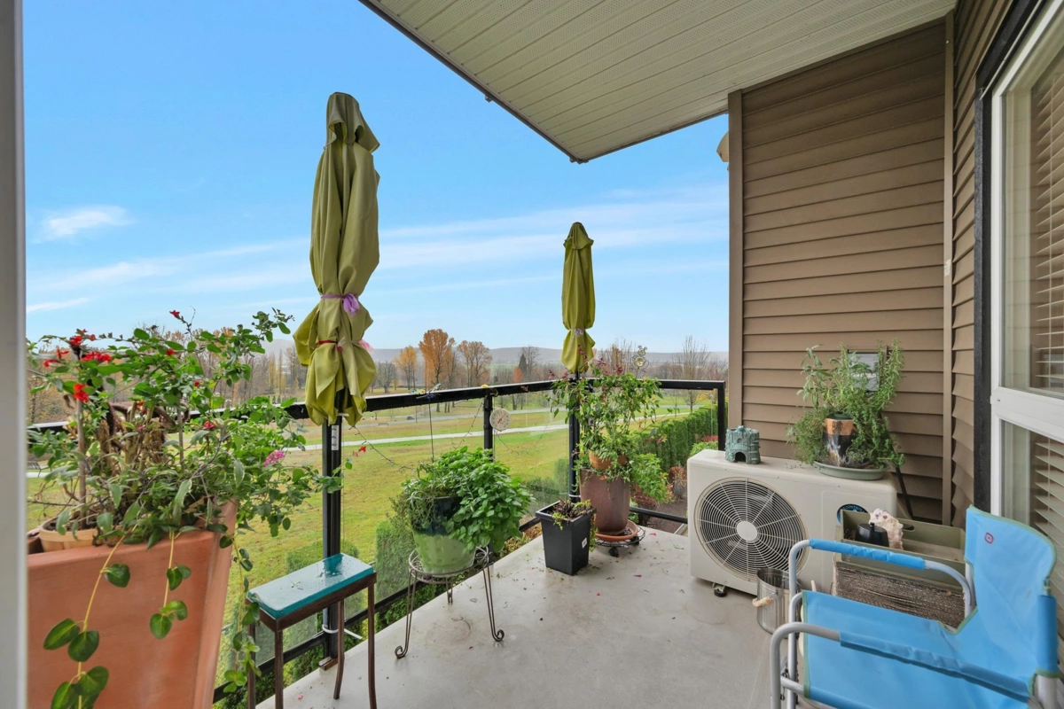 Garage Interior Photo of 205 33755 7 Avenue, Mission, BC