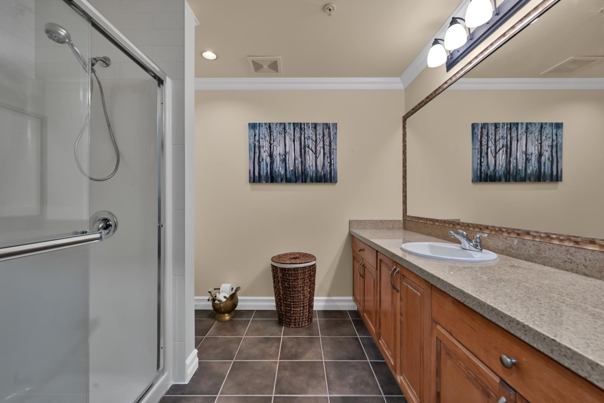 Laundry Room Photo of 205 33755 7 Avenue, Mission, BC