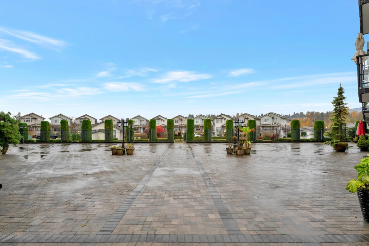 Outdoor Kitchen Photo of 205 33755 7 Avenue, Mission, BC