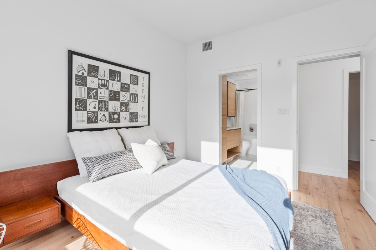 Office / Den Photo of 527 3131 Murray Street, Port Moody, BC