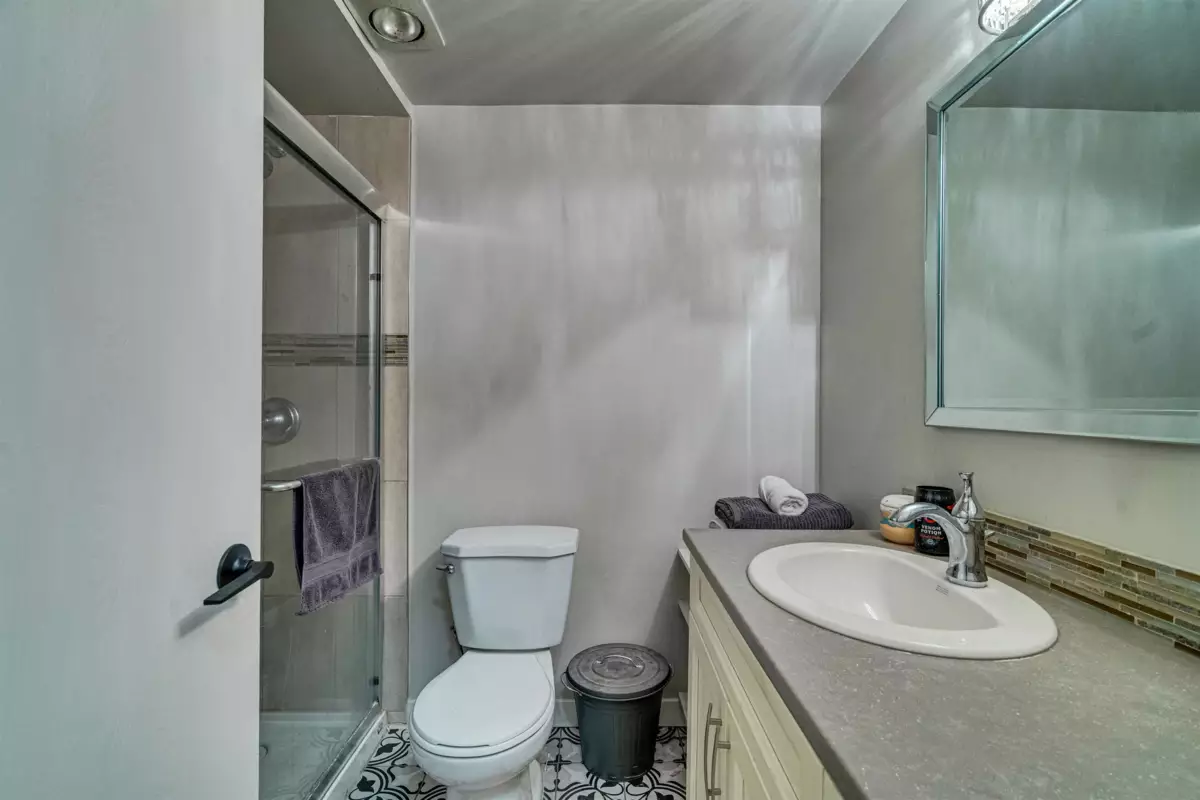 Laundry Room Photo of 207 1381 Martin Street, White Rock, BC