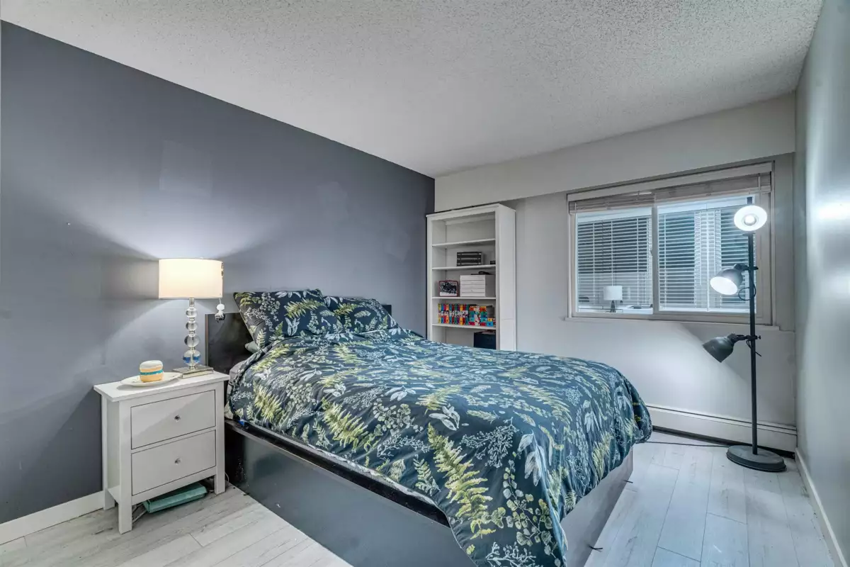 Office / Den Photo of 207 1381 Martin Street, White Rock, BC