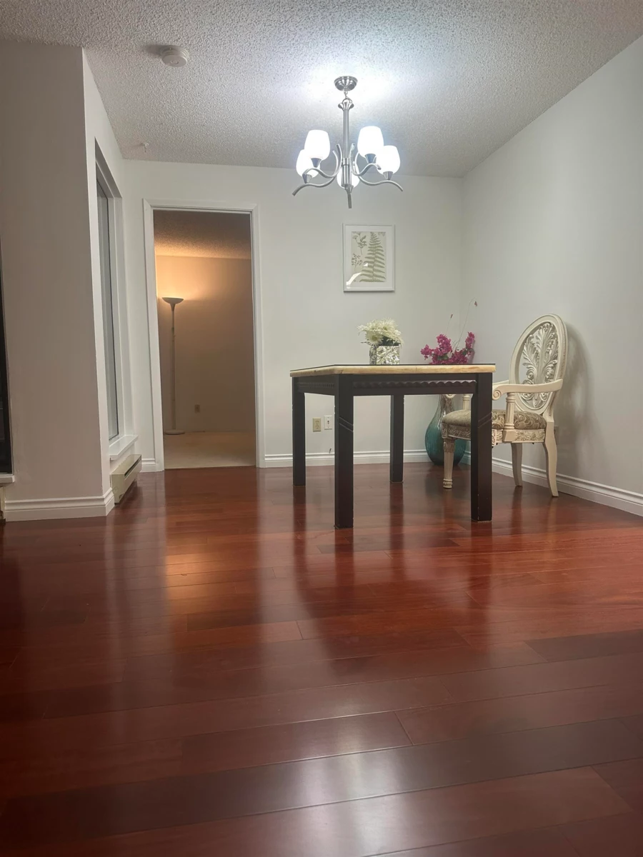 Kitchen Island Photo of 207 1080 Broughton Street, Vancouver, BC