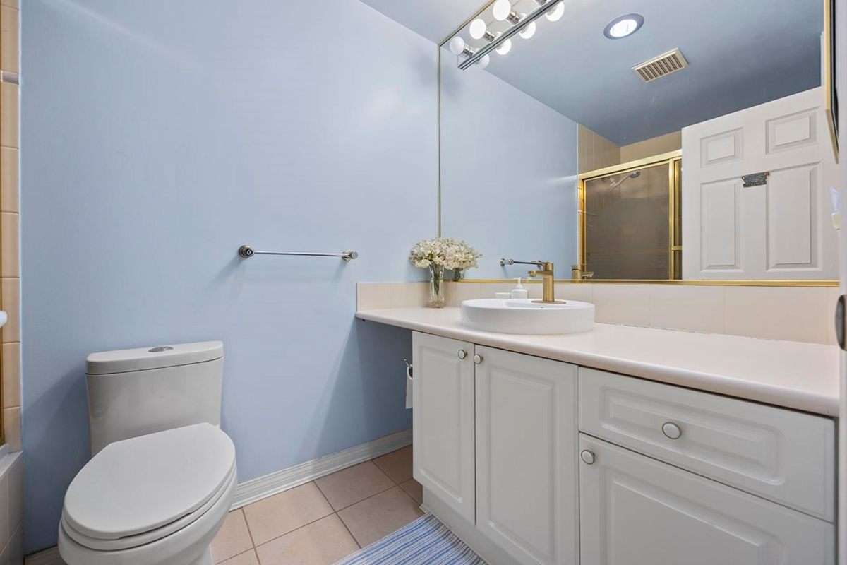 Laundry Room Photo of 2302 6188 Patterson Avenue, Burnaby, BC